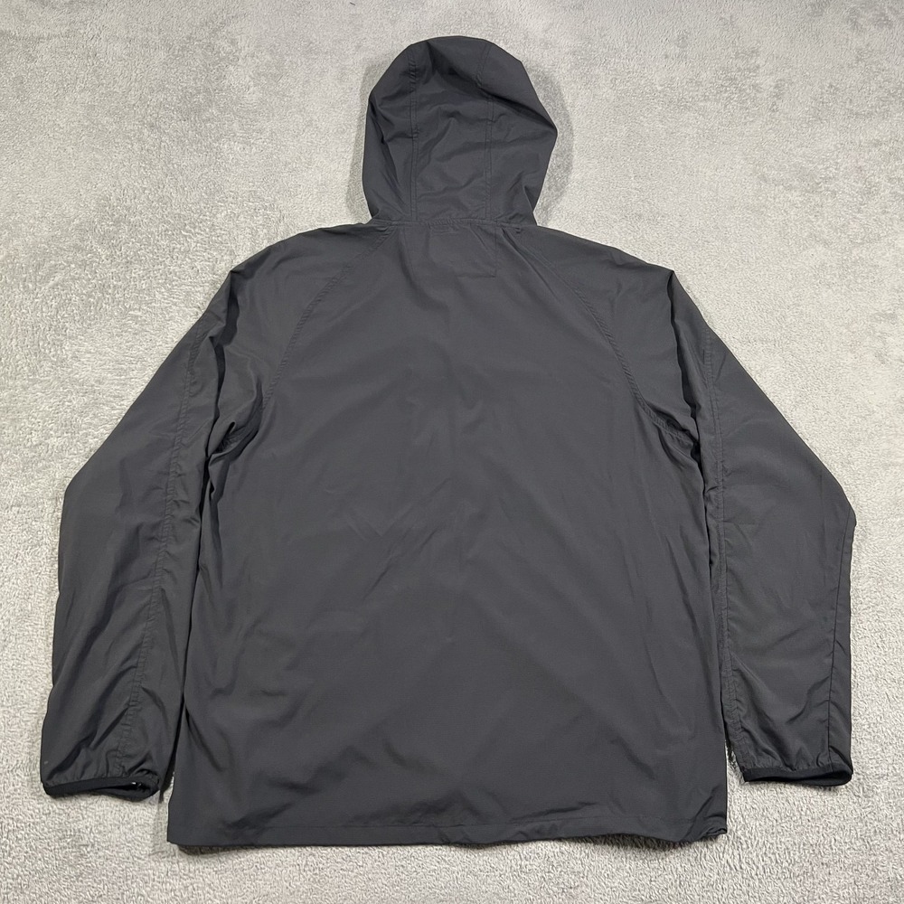 Faherty Men's Black Windbreaker with Light Blue Accents - Picture 11 of 13